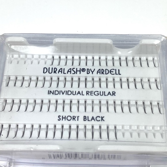 Lashes - Picture 4 of 9